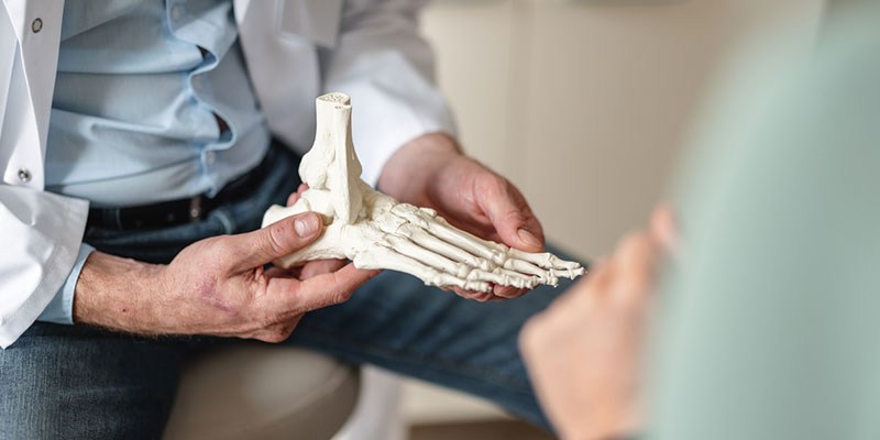 When To See An Orthopedist About Foot Pain